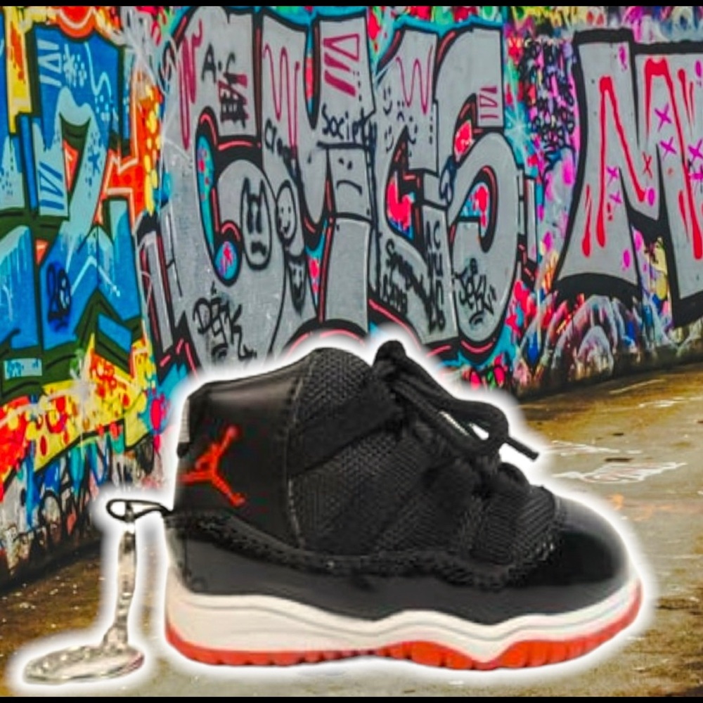 Air Jordan 11 keychain  chargers 🔌 🔋